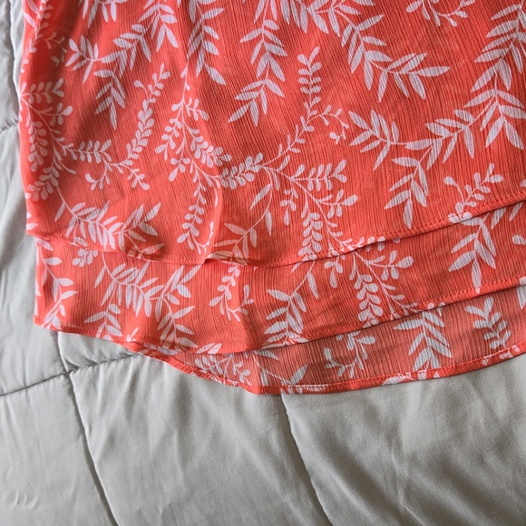 New! Women's small blouse - Picture 4 of 4